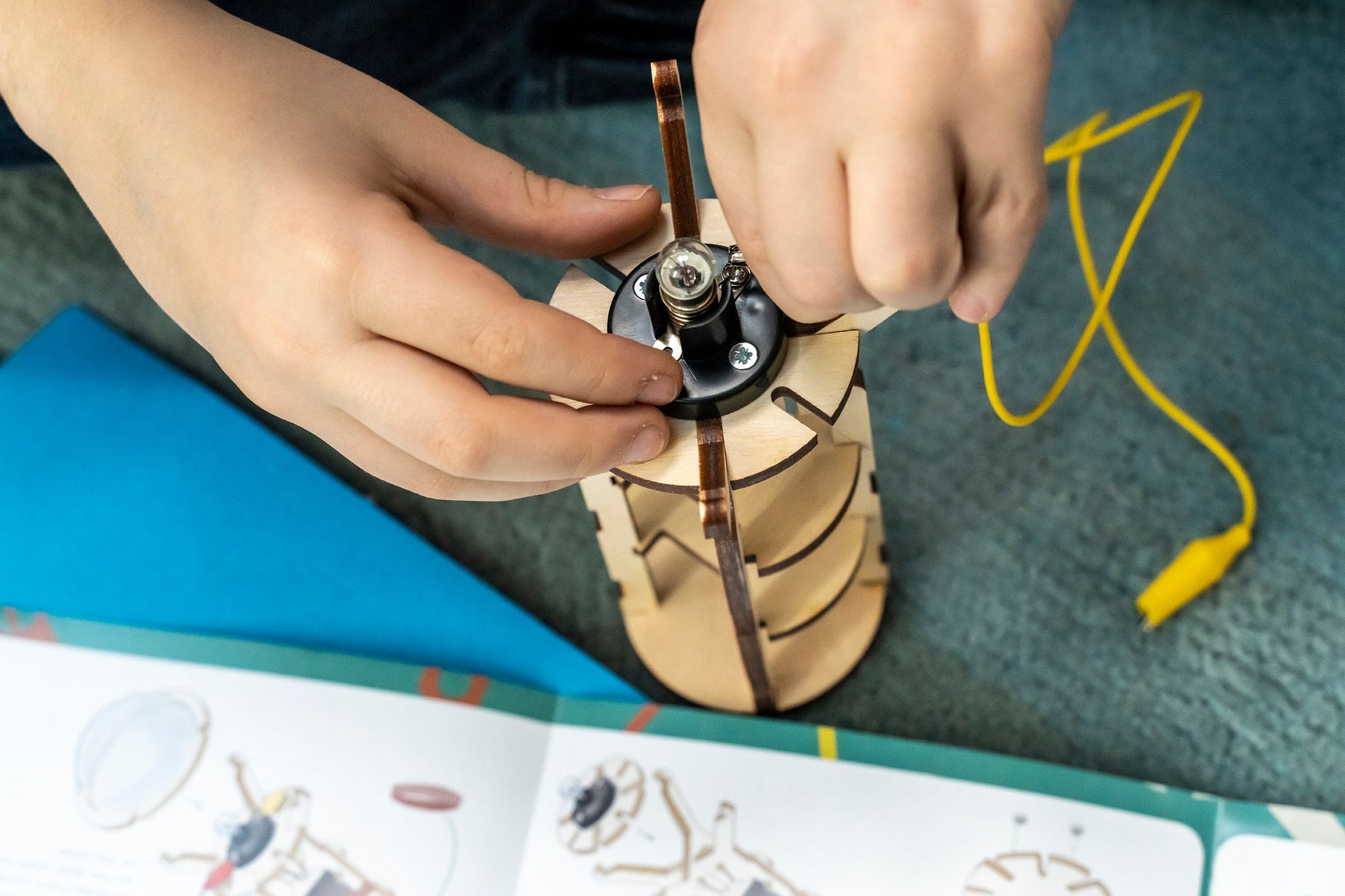 Build A Flashlight Kit - Haliburtons & Co.
