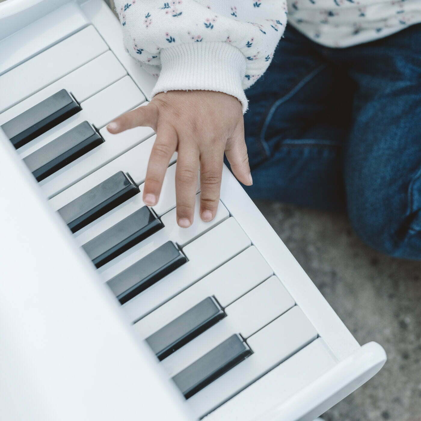 Vilac Piano - Wooden Musical Toy with 18 Keys | Haliburtons & Co.