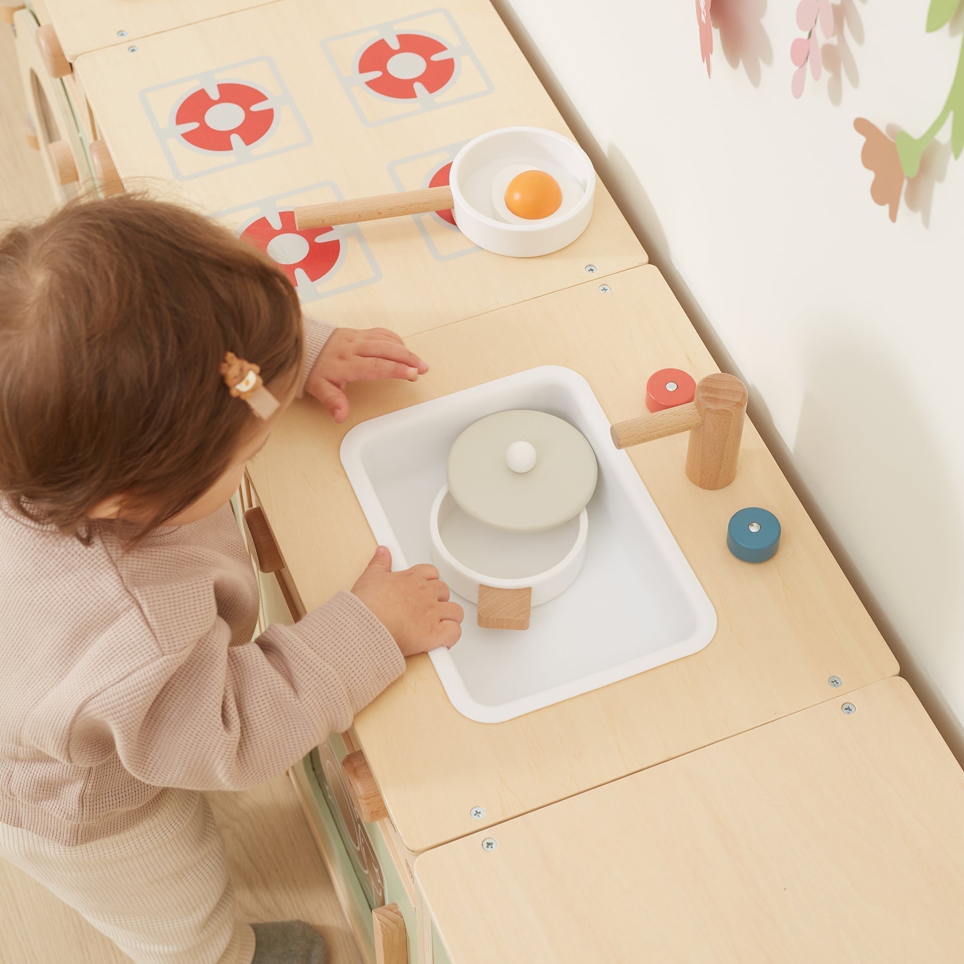 Toddler Kitchen Set - Haliburtons & Co.